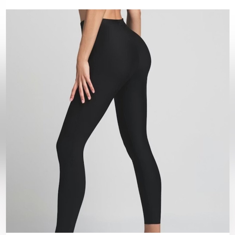 NWT Skims Body Butt Lifting Leggings, XXS
